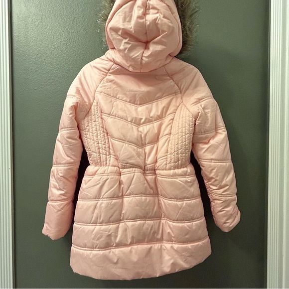 Tommy Hilfiger Girls Pink PUFFER Jacket with Fur lined hood size 16 XL Coat - Picture 5 of 9